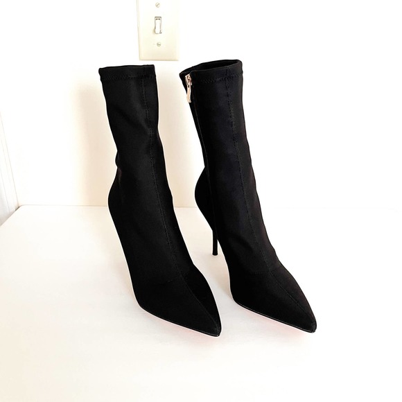 Vivian Shoes - Vivian Pointed Toe Black Stiletto Sock Heeled Ankle Boots Sz 9 NWOT